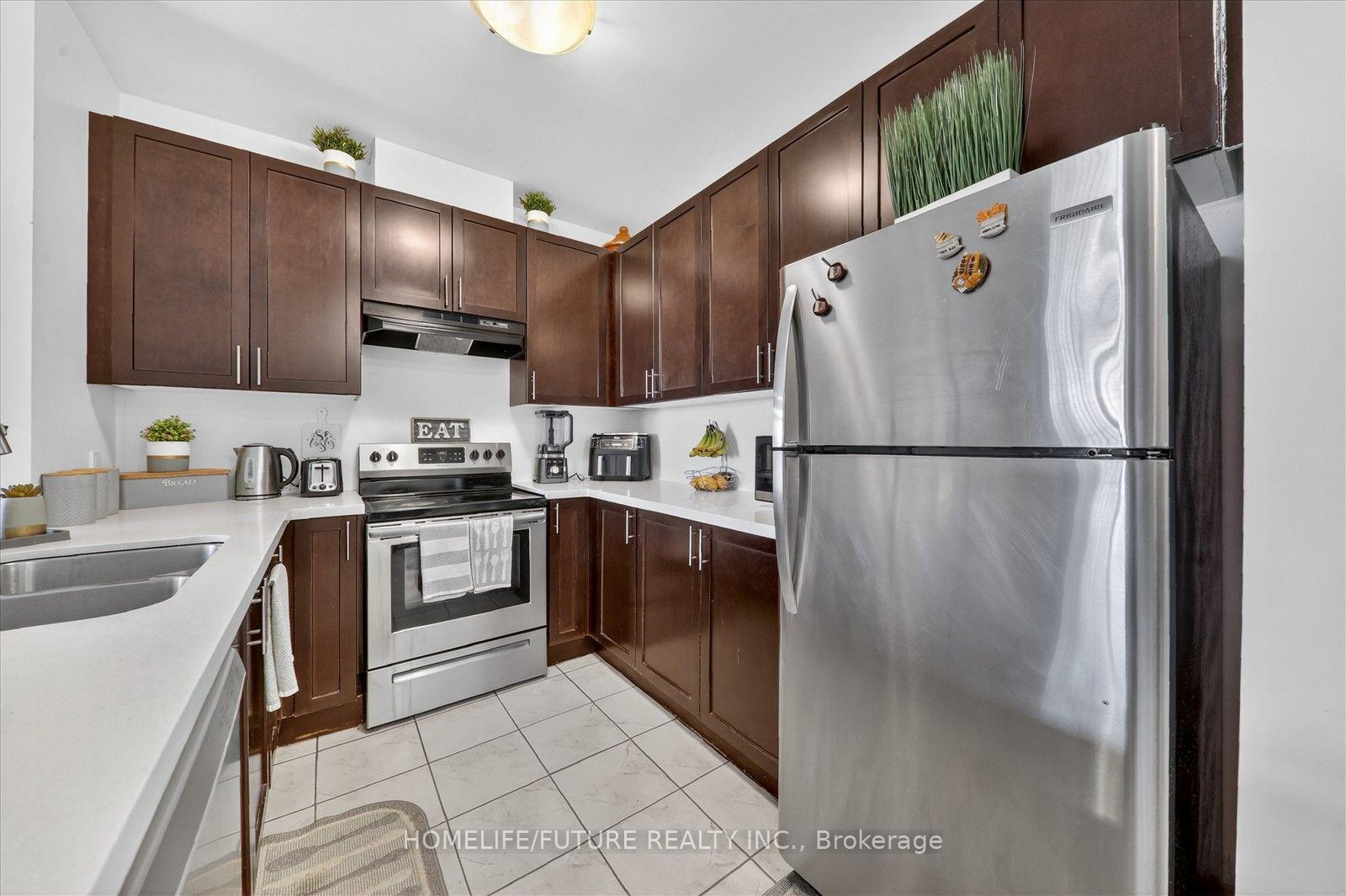 Photo 10 of Unit 717, 39 New Delhi Drive, Markham, Cedarwood — HOMEH