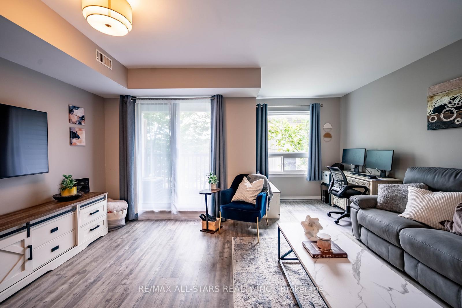 Photo 10 of Unit 202, 12455 Ninth Line, Whitchurch-Stouffville, Stouffville — HOMEH