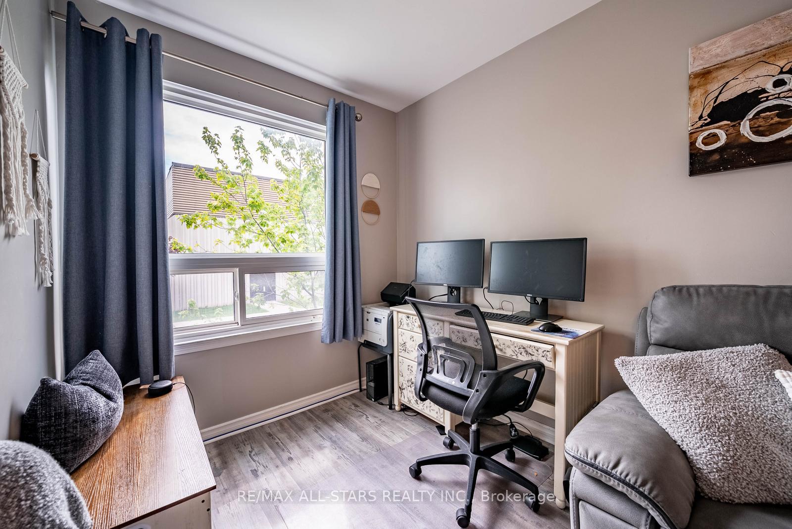 Photo 12 of Unit 202, 12455 Ninth Line, Whitchurch-Stouffville, Stouffville — HOMEH