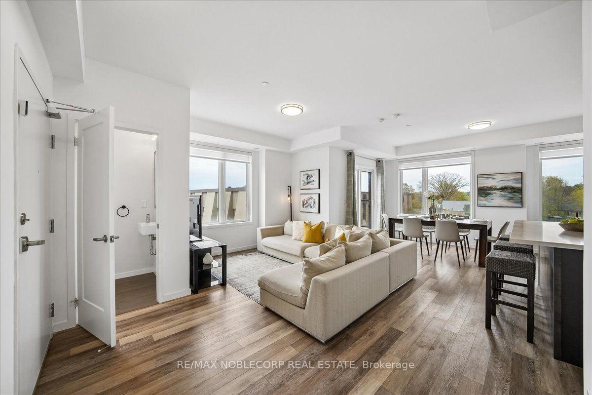 Photo 5 of Unit 116, 600 Alex Gardner Circle, Aurora, Aurora Village — HOMEH