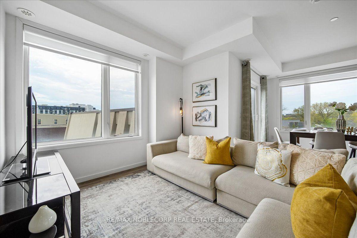 Photo 8 of Unit 116, 600 Alex Gardner Circle, Aurora, Aurora Village — HOMEH