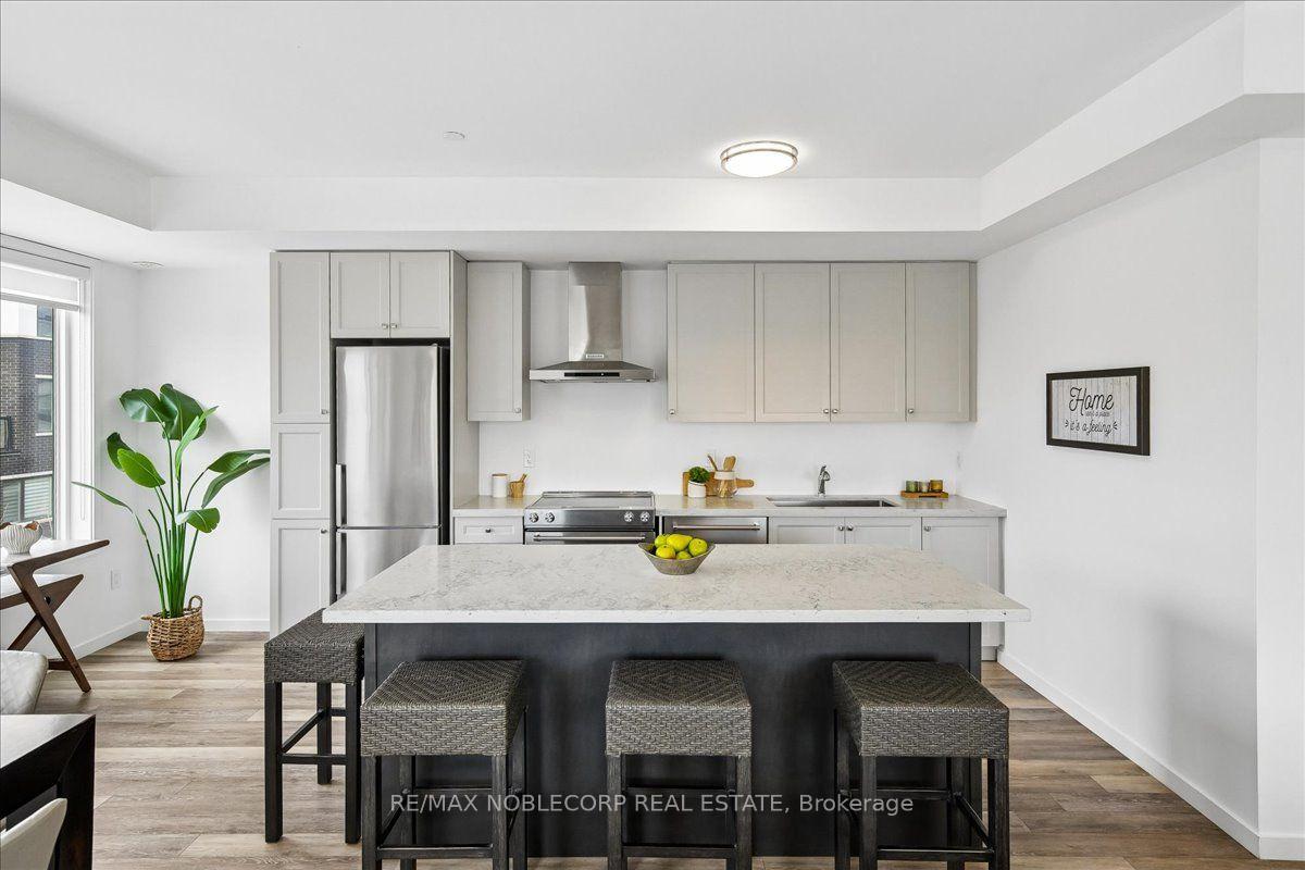 Photo 11 of Unit 116, 600 Alex Gardner Circle, Aurora, Aurora Village — HOMEH