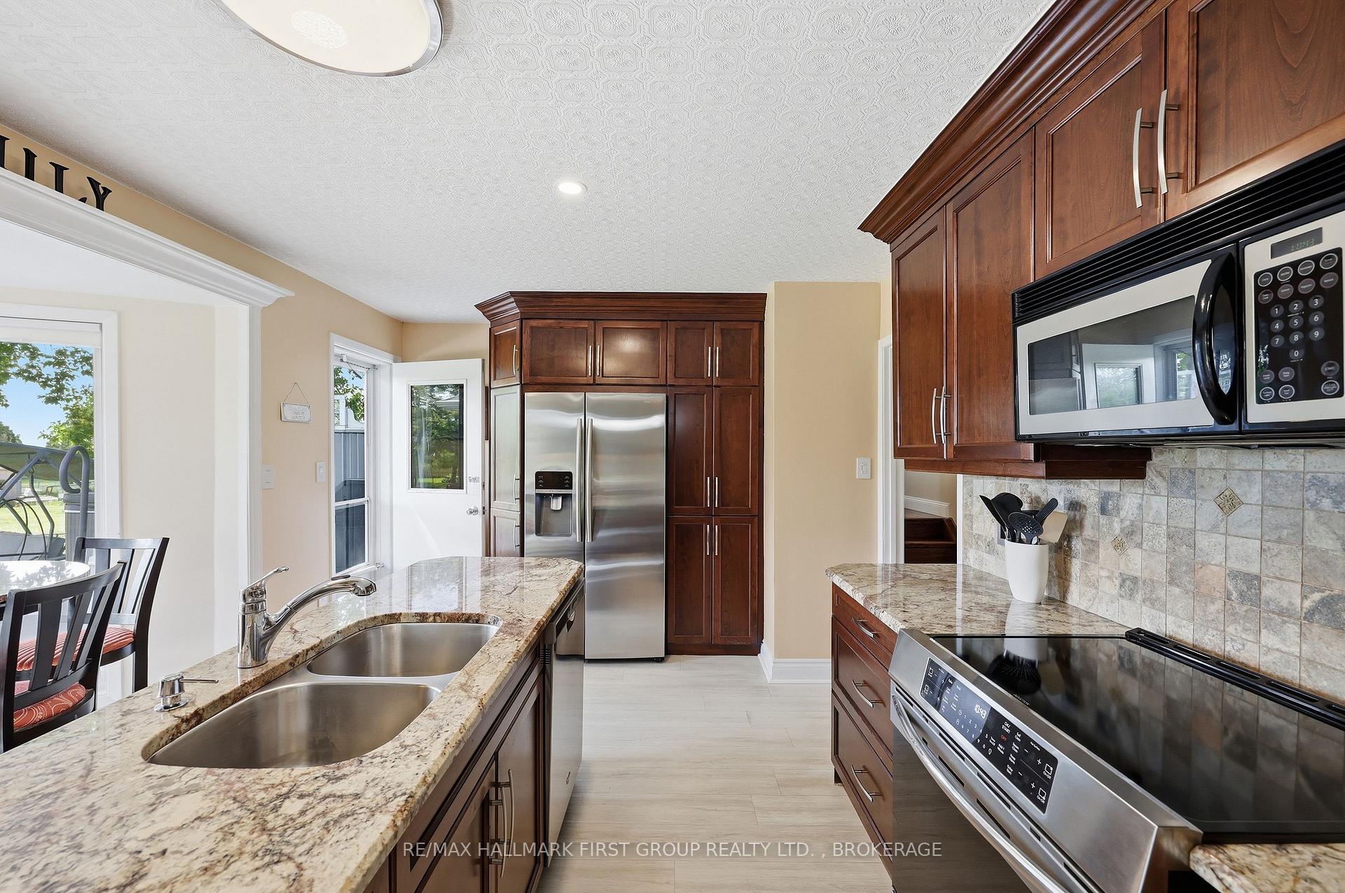 Photo 13 of 1470 Sydenham Road, Kingston, City North of 401 — HOMEH