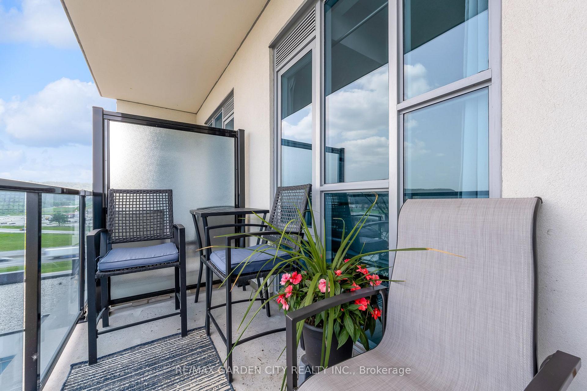 Photo 12 of Unit 907, 16 Concord Place, Grimsby, Grimsby Beach — HOMEH