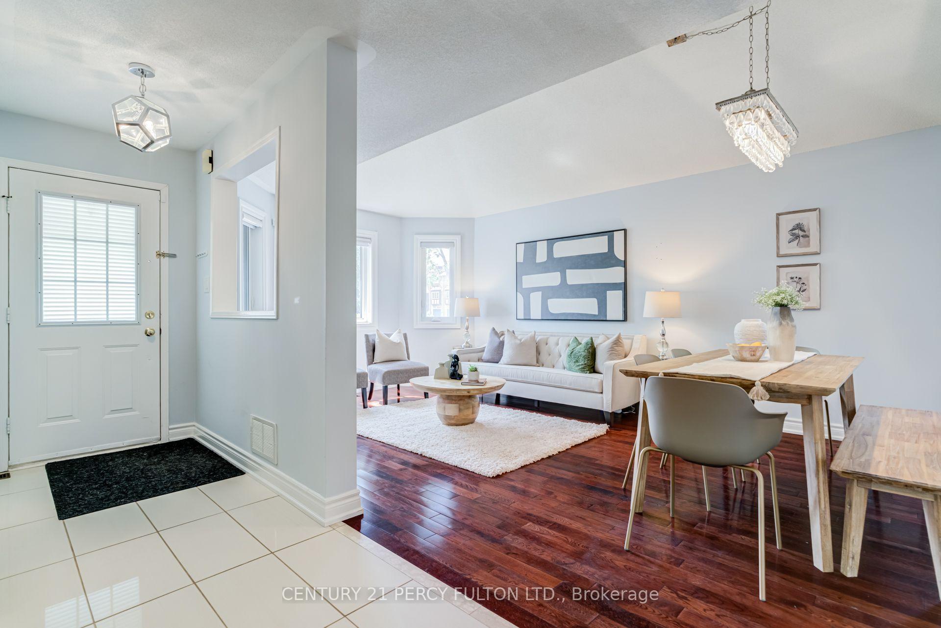 Photo 3 of 375 Chickadee Court, Pickering, Amberlea — HOMEH