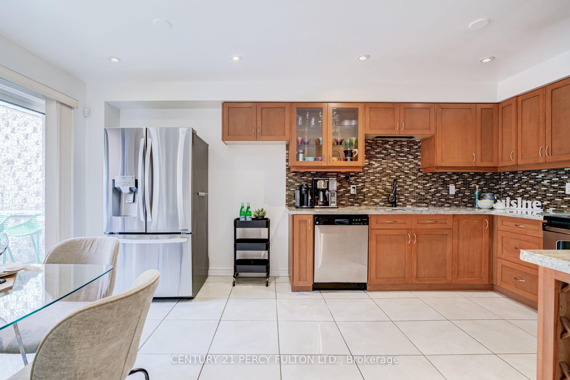 Photo 14 of 375 Chickadee Court, Pickering, Amberlea — HOMEH