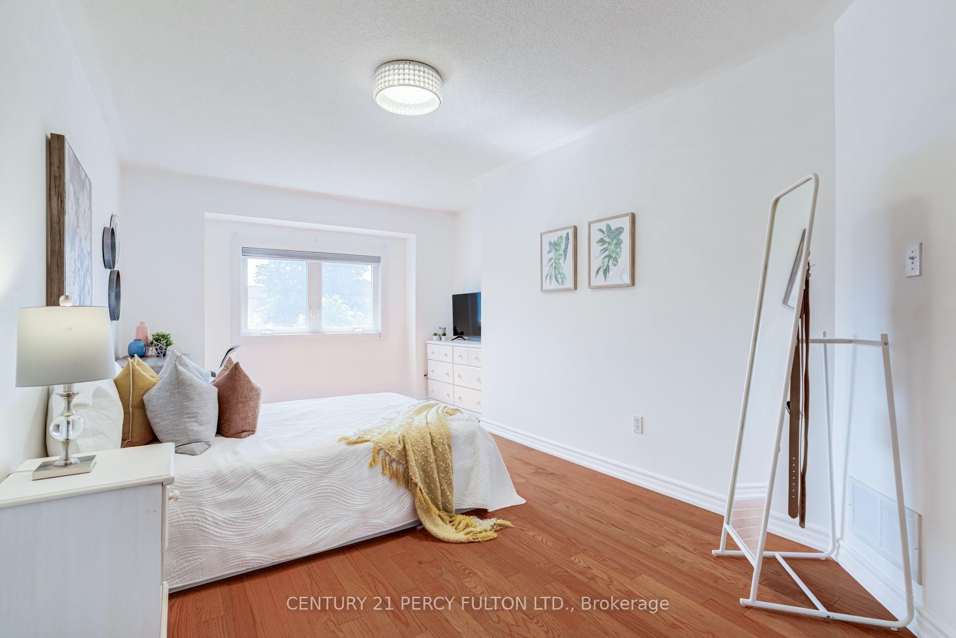 Photo 29 of 375 Chickadee Court, Pickering, Amberlea — HOMEH