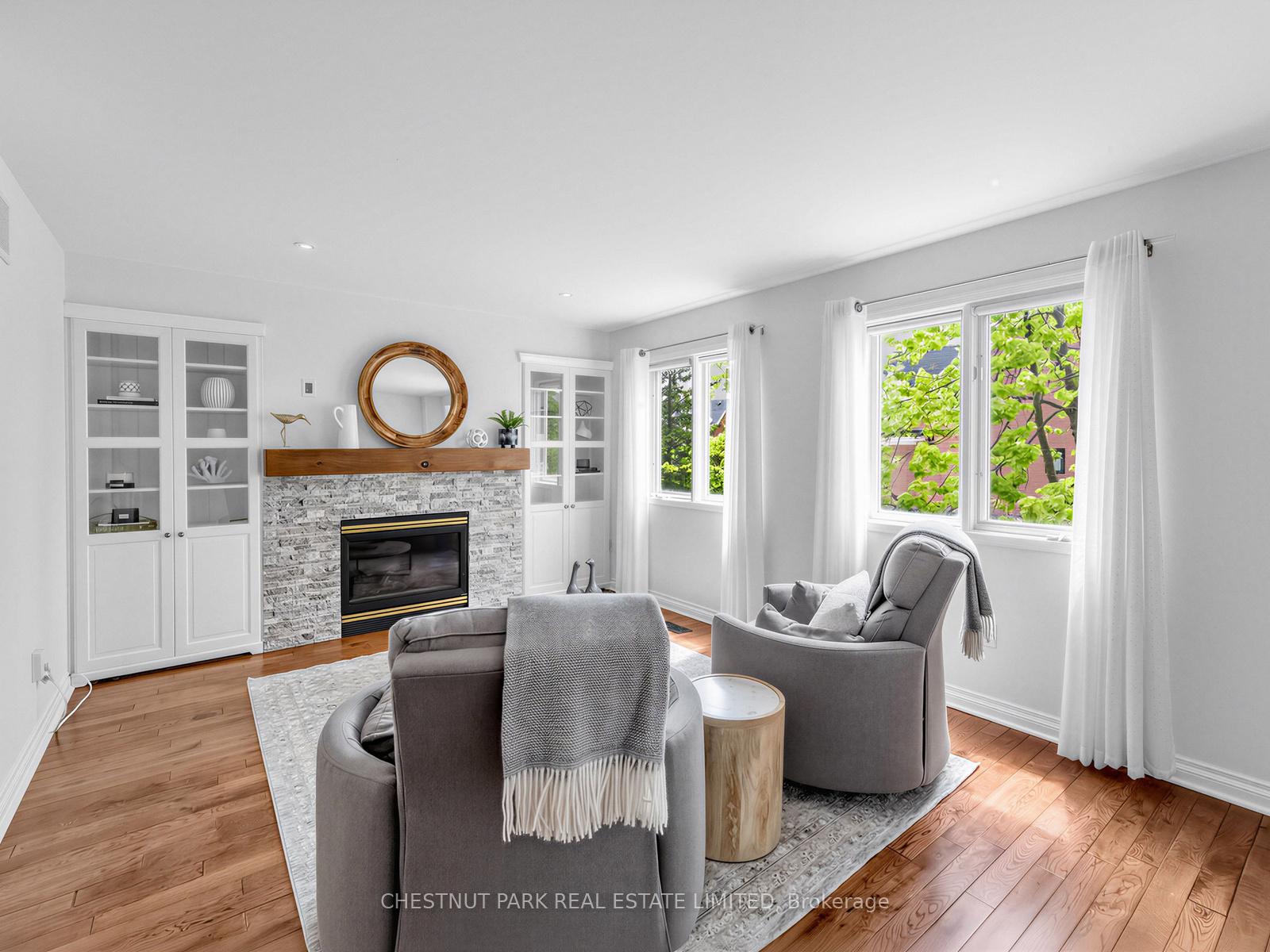 Photo 12 of 24 The Greenery, Oakville, River Oaks — HOMEH