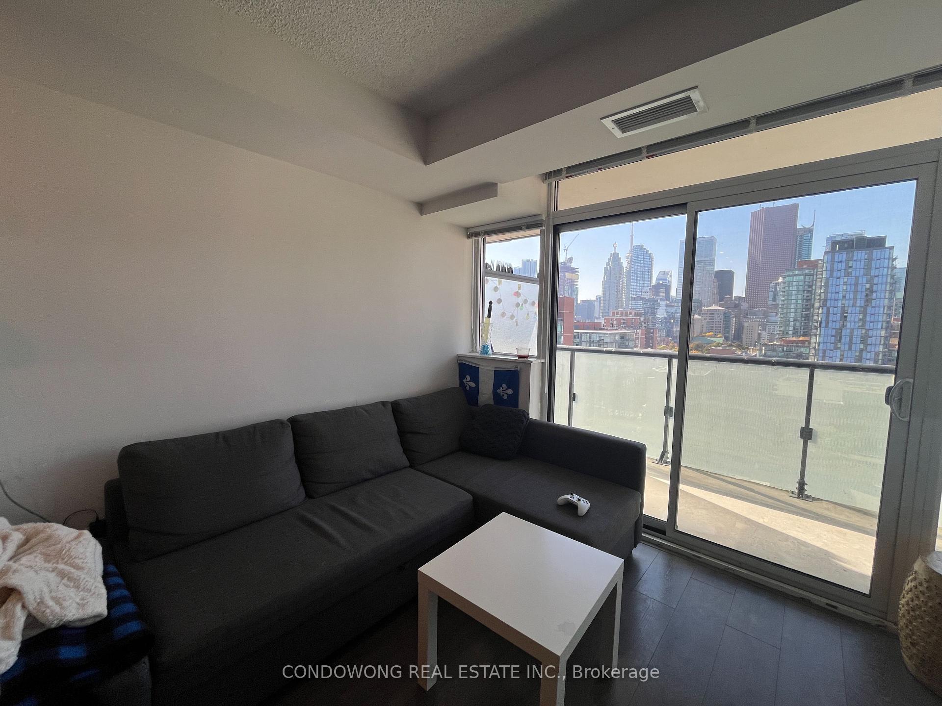 Photo 3 of Unit 1910, 400 Adelaide Street E, Toronto, Moss Park — HOMEH