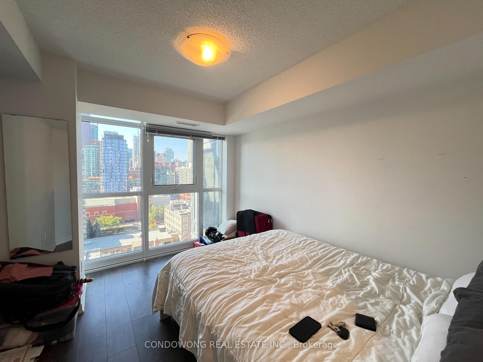 Photo 4 of Unit 1910, 400 Adelaide Street E, Toronto, Moss Park — HOMEH