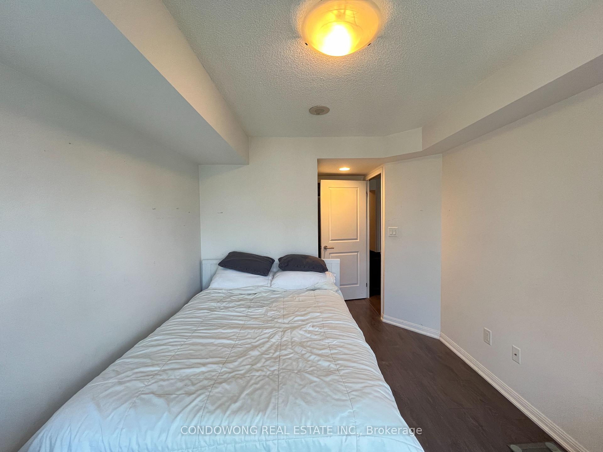 Photo 5 of Unit 1910, 400 Adelaide Street E, Toronto, Moss Park — HOMEH