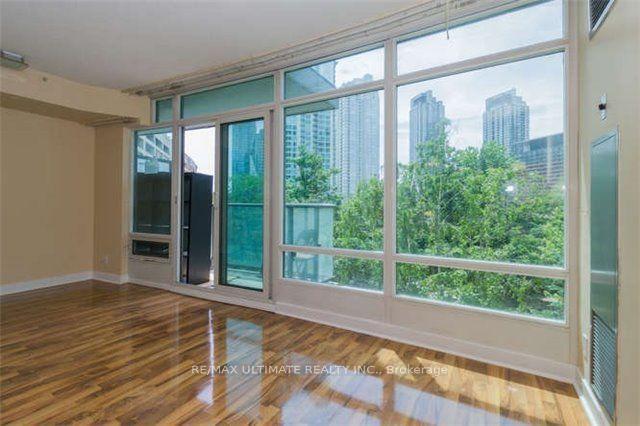 Photo 5 of Unit 326, 361 Front Street W, Toronto, Waterfront Communities — HOMEH