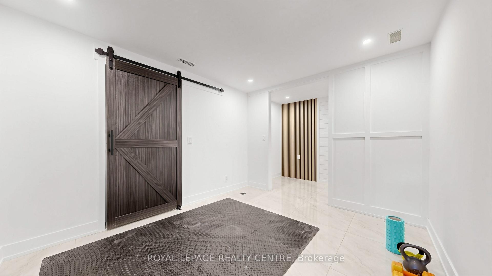 Photo 32 of 521 Old York Road, Burlington, Grindstone — HOMEH