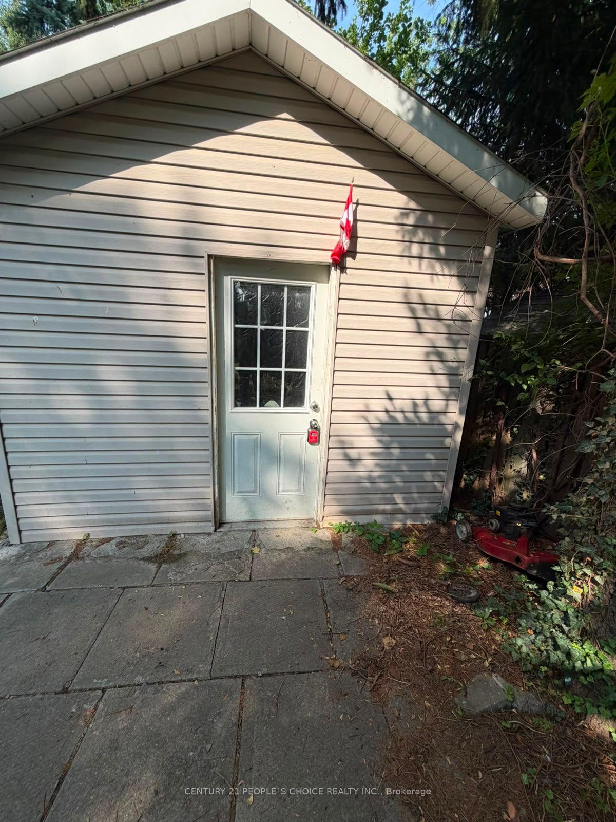 Photo 9 of 1165 Ogden Avenue, Mississauga, Lakeview — HOMEH