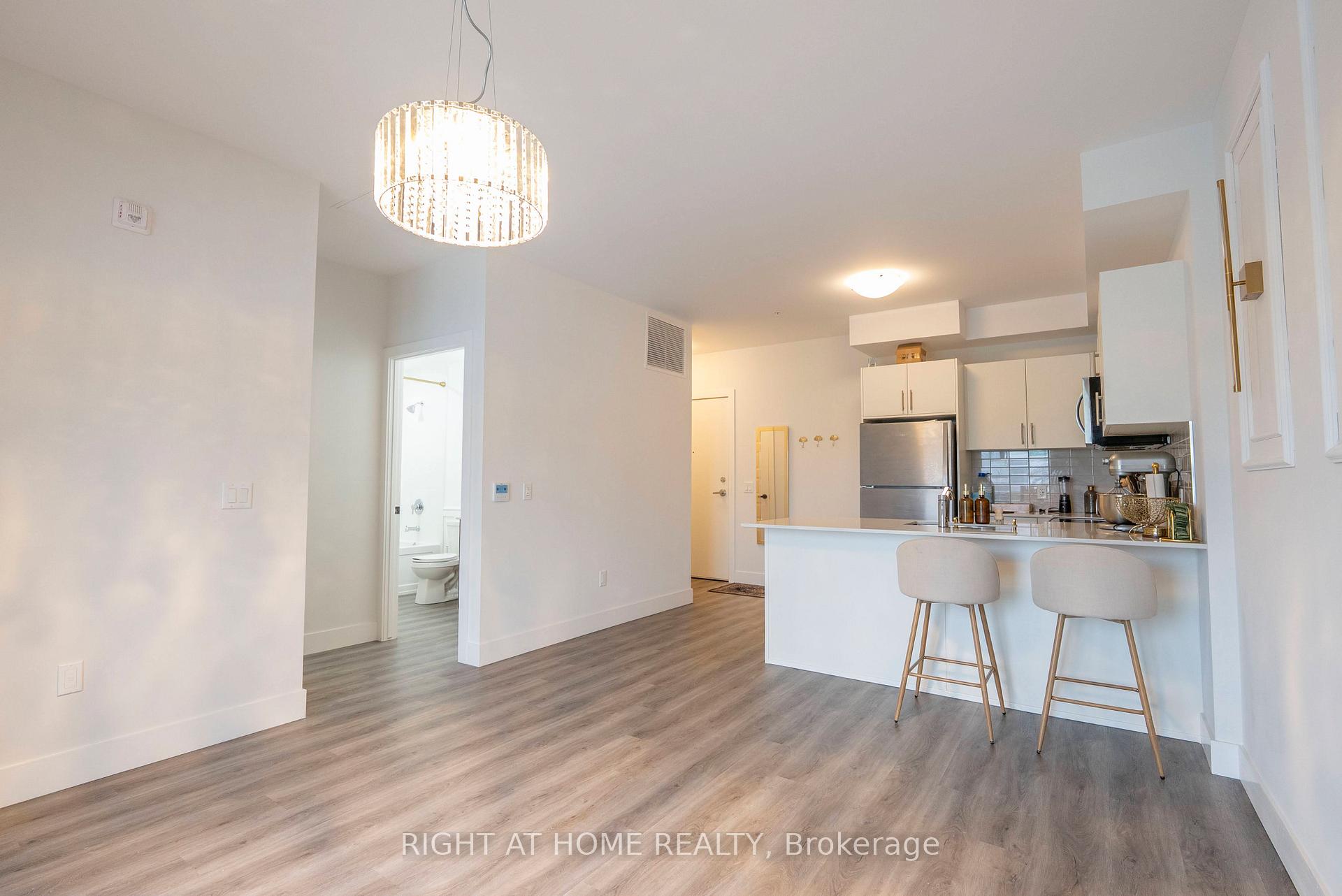 Photo 1 of Unit 302, 1000 Lackner Place E, Kitchener, Grand River North — HOMEH