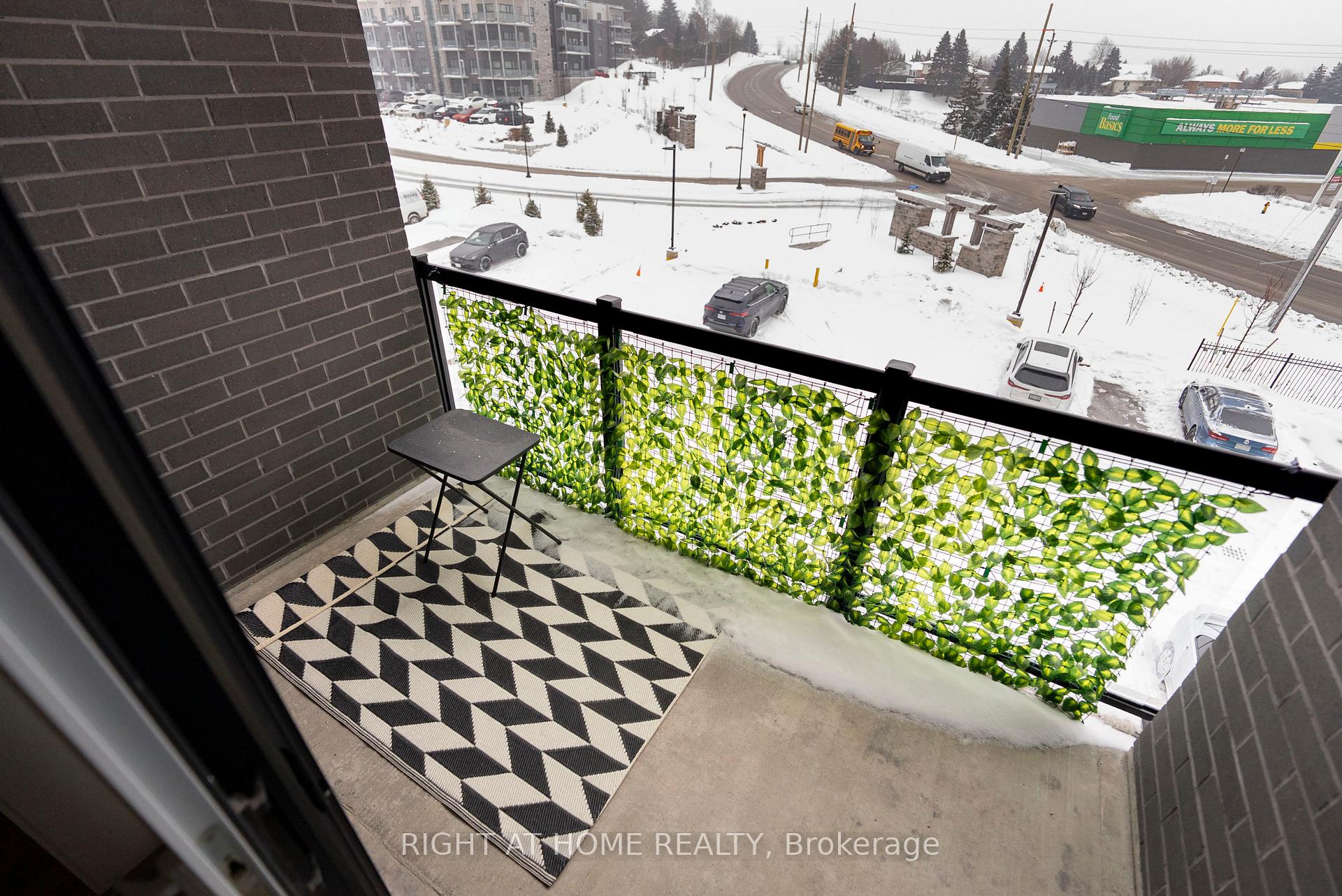 Photo 10 of Unit 302, 1000 Lackner Place E, Kitchener, Grand River North — HOMEH