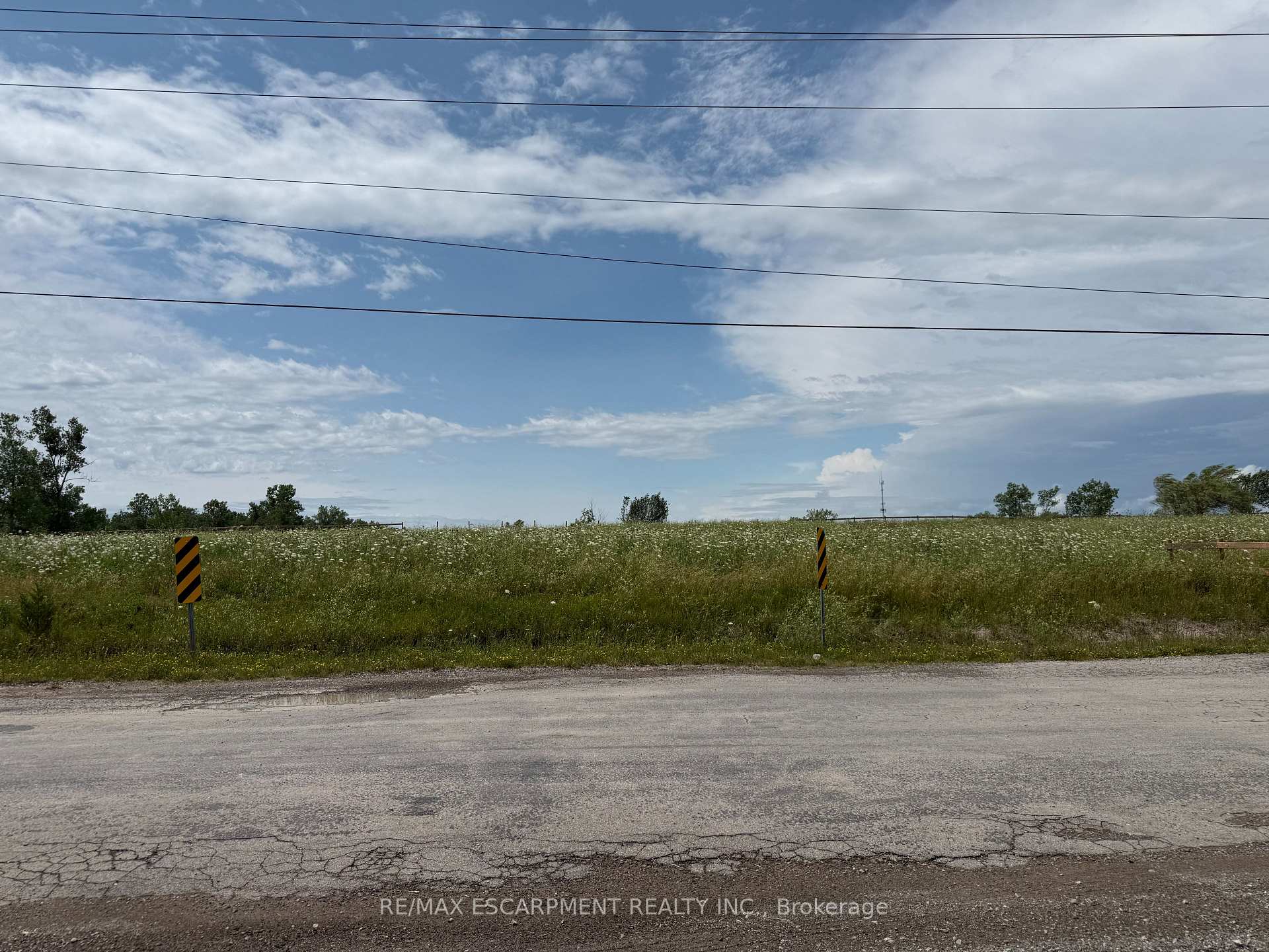 Photo 10 of 260 Colborne Street, Welland, Broadway — HOMEH