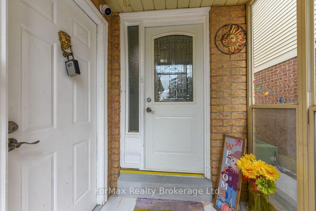 Photo 2 of 56 Bridekirk Place, Brampton, Fletcher's West — HOMEH