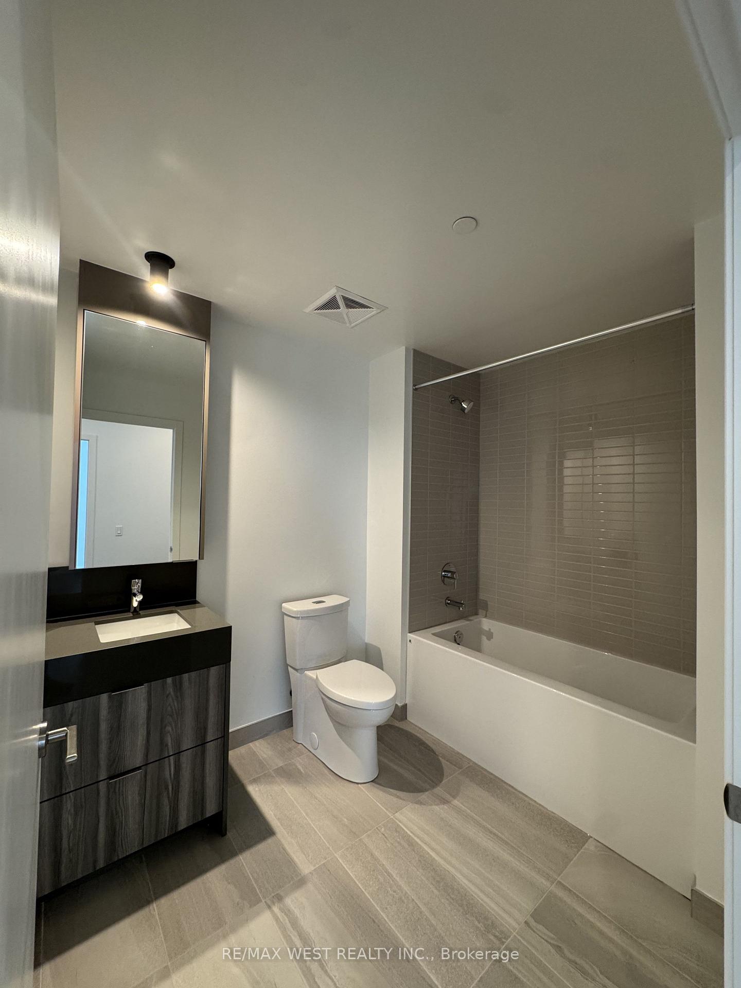 Photo 10 of 10 Flavelle Trail, Vaughan, Steeles West Industrial — HOMEH