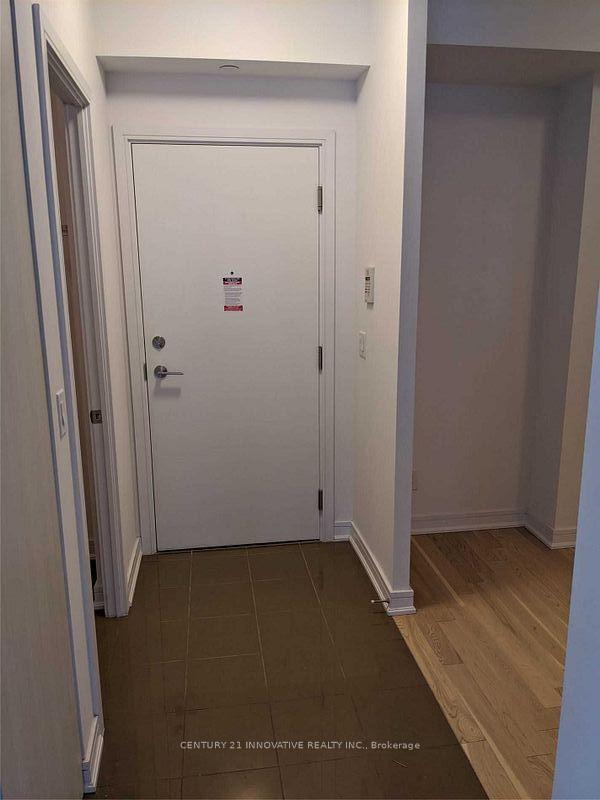 Photo 6 of Unit 1008, 9205 yonge Street, Richmond Hill, Langstaff — HOMEH