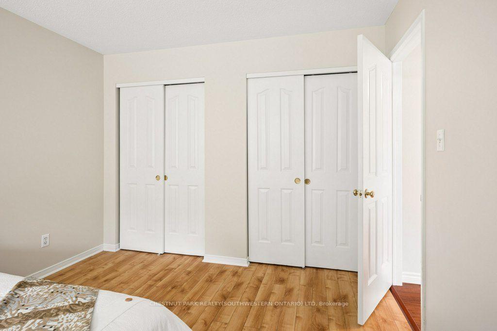 Photo 15 of 158 Bankside Drive, Kitchener, Highland West — HOMEH