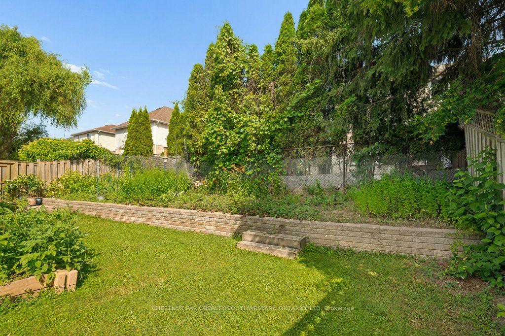 Photo 26 of 158 Bankside Drive, Kitchener, Highland West — HOMEH