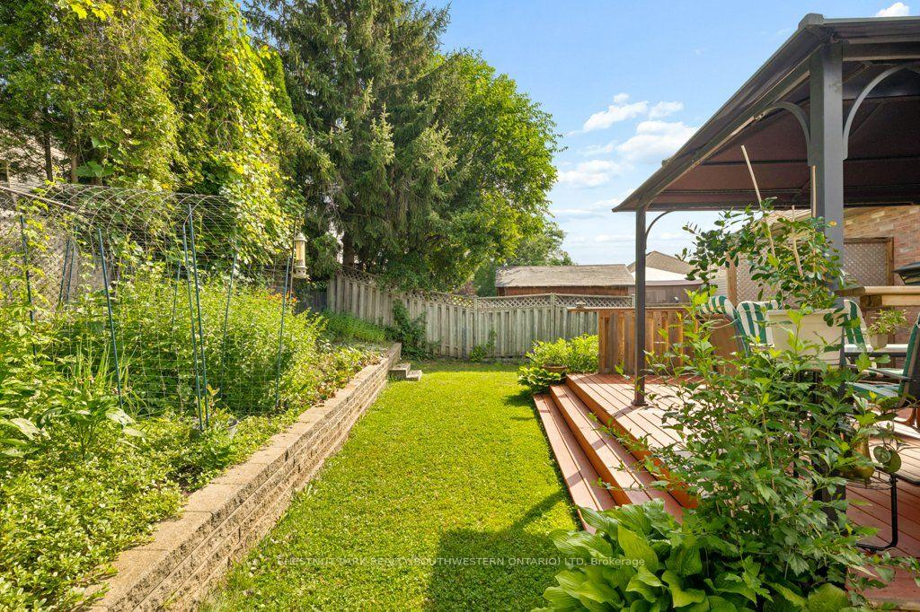Photo 27 of 158 Bankside Drive, Kitchener, Highland West — HOMEH