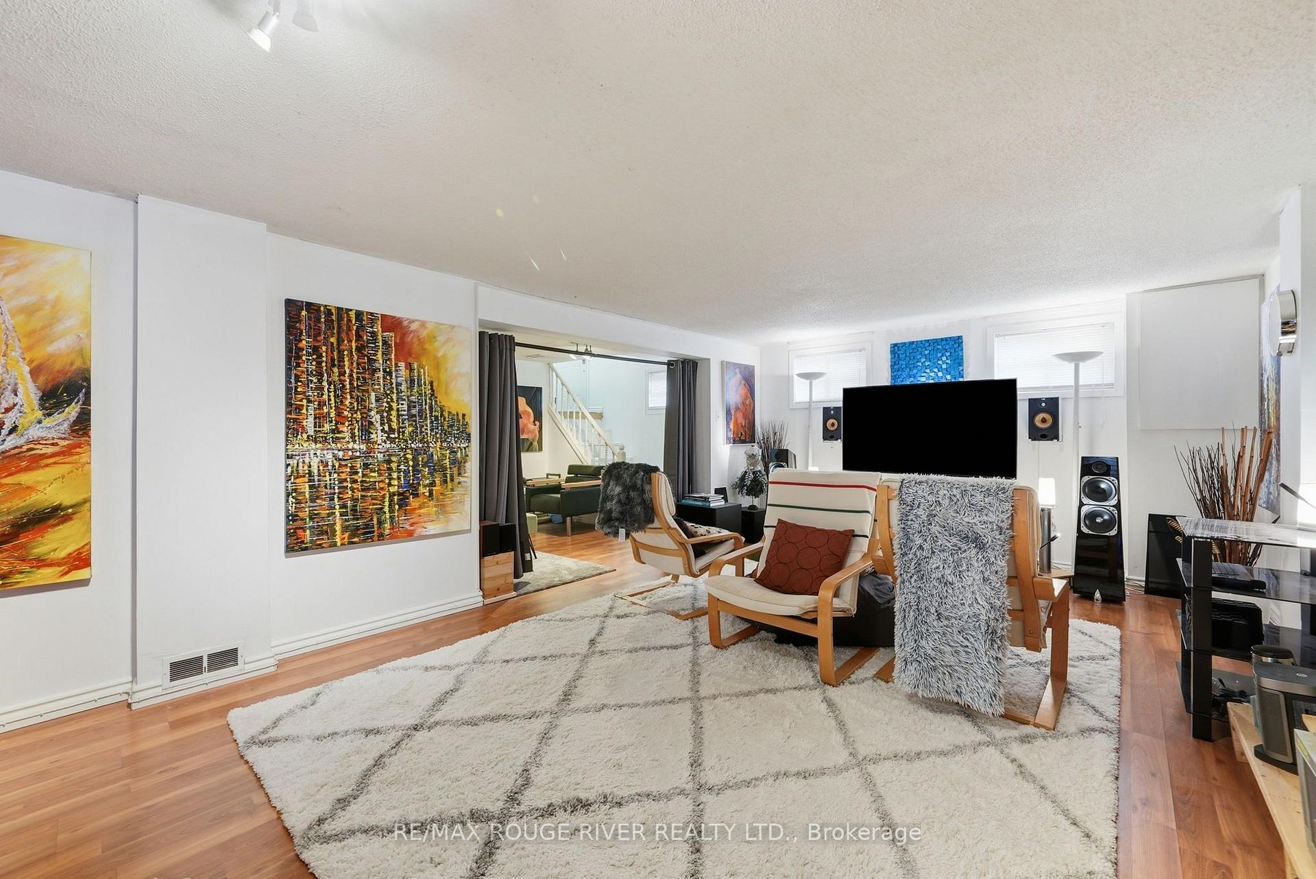 Photo 24 of 5 Pixley Crescent, Scarborough, West Hill — HOMEH