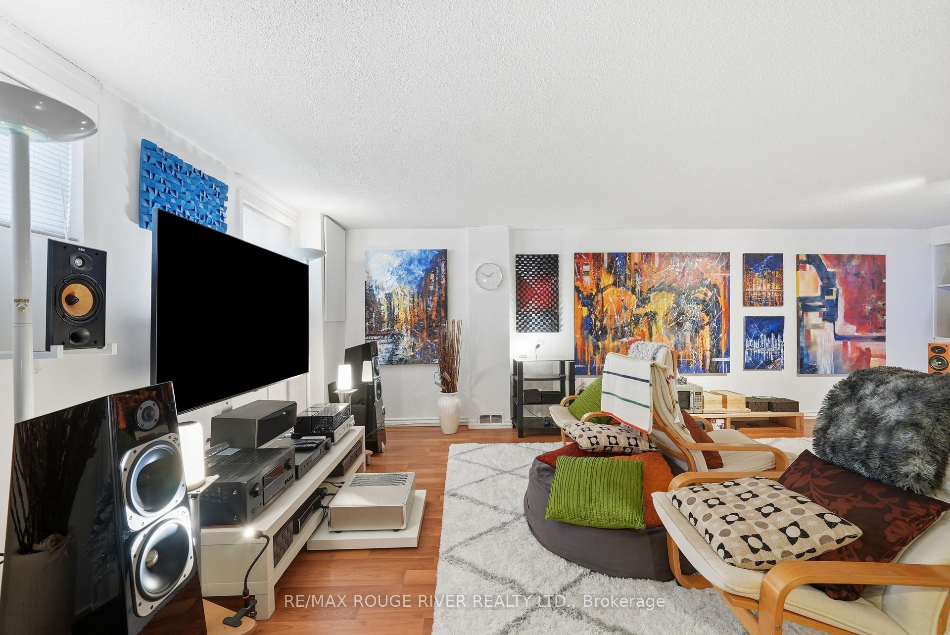 Photo 26 of 5 Pixley Crescent, Scarborough, West Hill — HOMEH