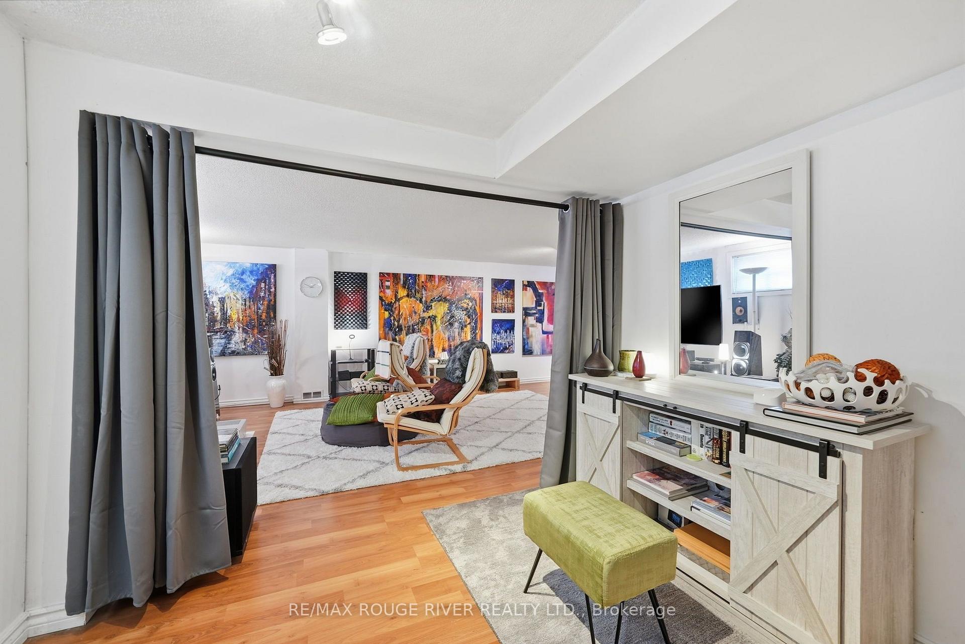 Photo 27 of 5 Pixley Crescent, Scarborough, West Hill — HOMEH