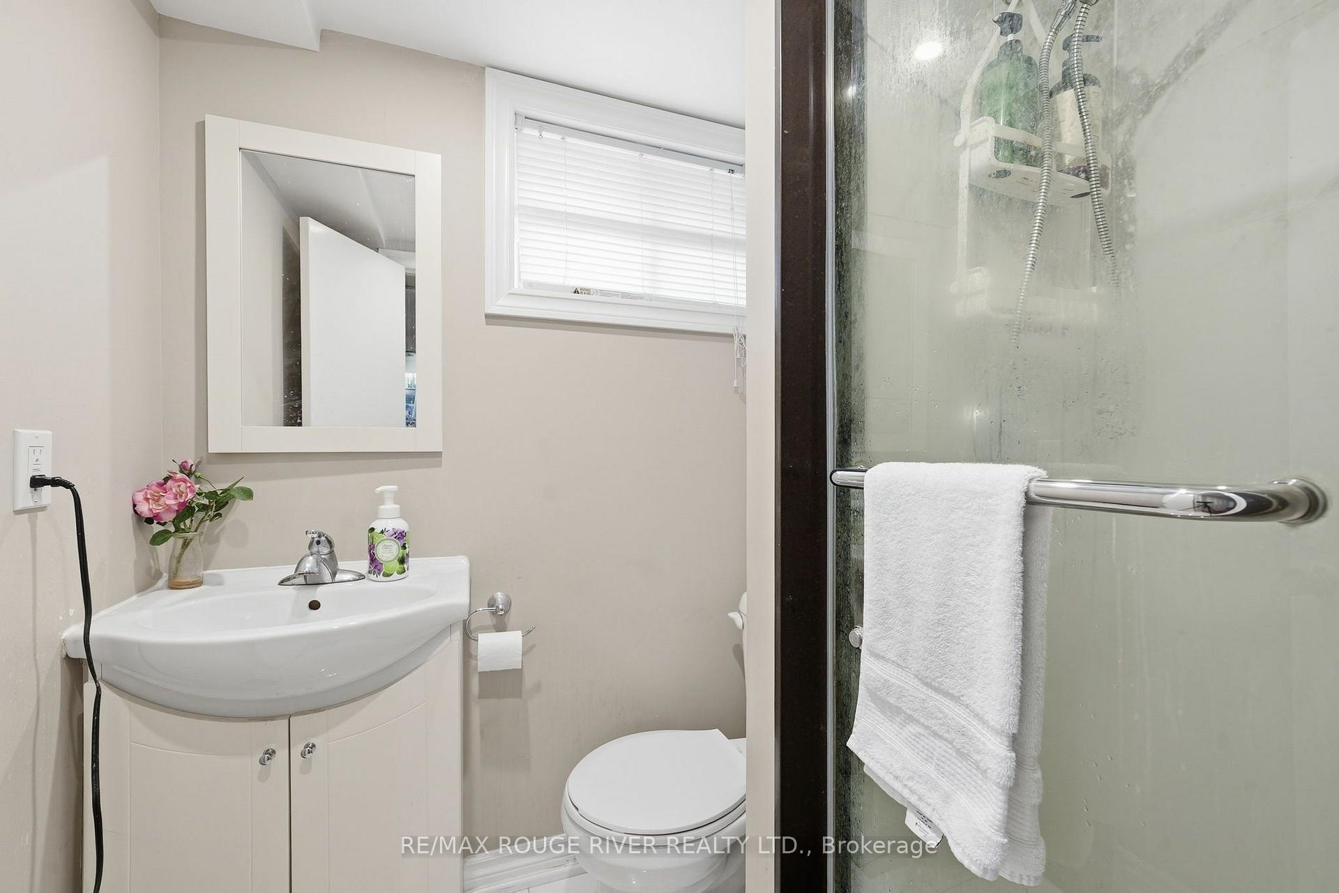 Photo 31 of 5 Pixley Crescent, Scarborough, West Hill — HOMEH