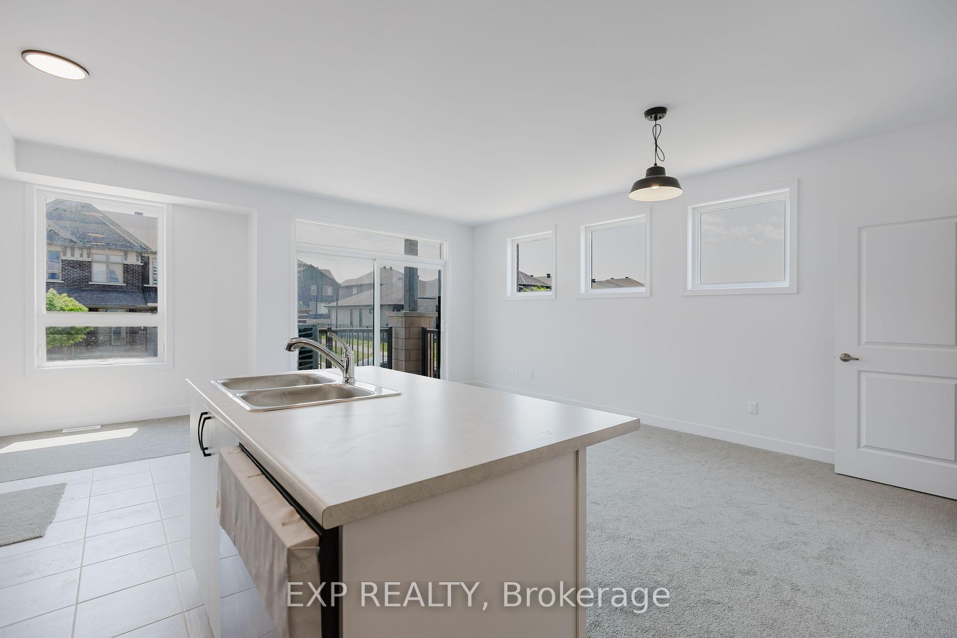 Photo 8 of Unit E, 230 Pingwi Place E, Ottawa, Blossom Park/Kemp Park/Findlay Creek — HOMEH