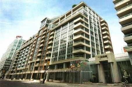 Front of Unit 1022, 270 Wellington Street W