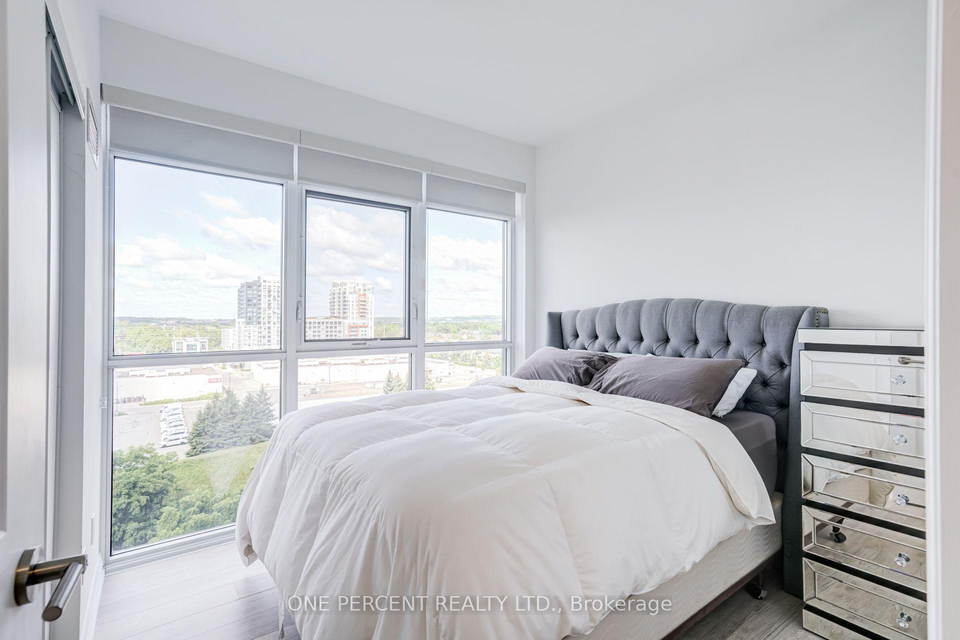 Photo 5 of Unit 804, 65 Oneida Crescent, Richmond Hill, Langstaff — HOMEH