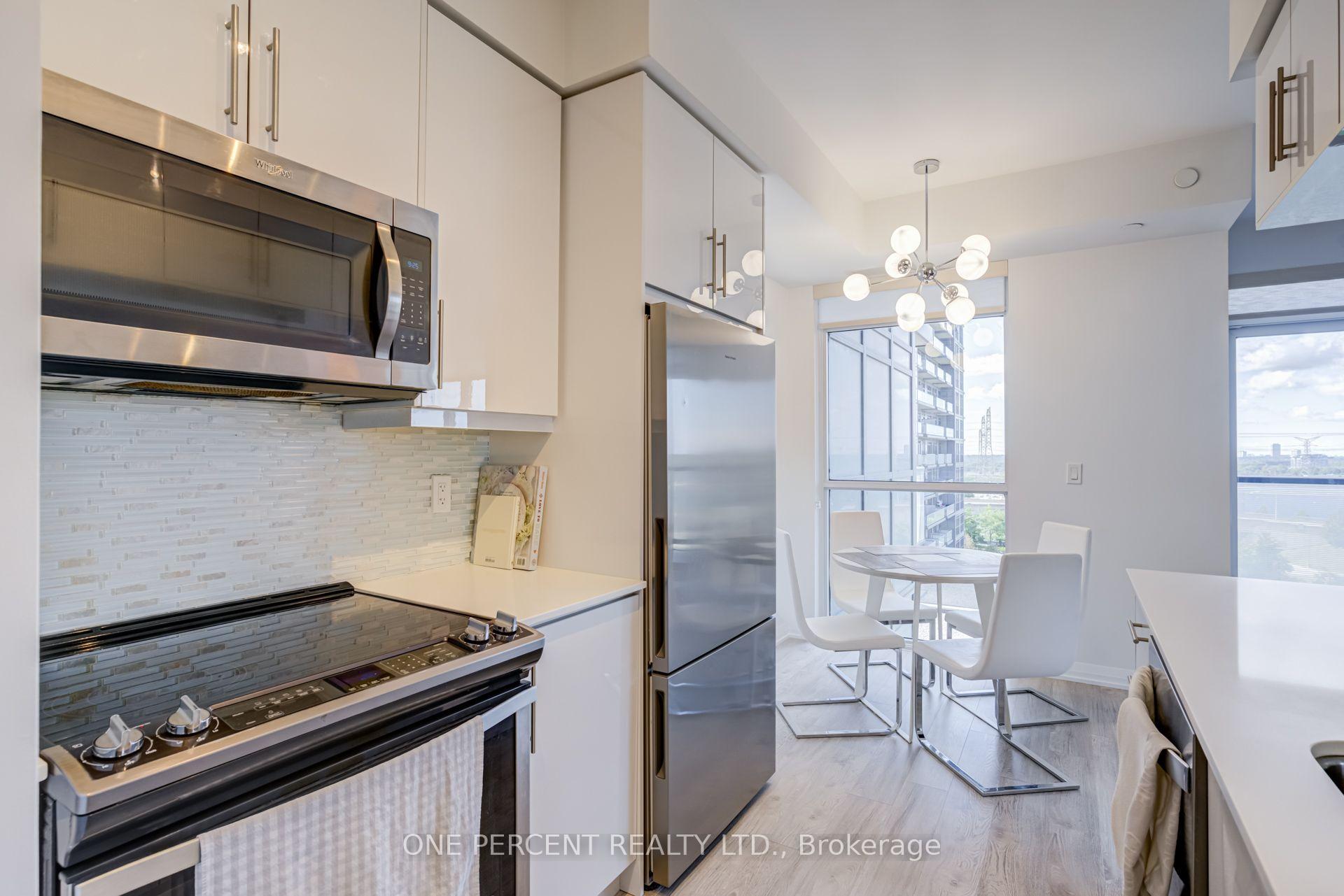 Photo 13 of Unit 804, 65 Oneida Crescent, Richmond Hill, Langstaff — HOMEH