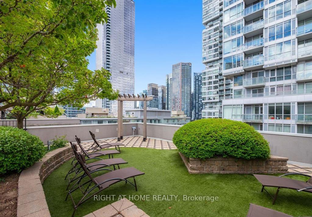 Photo 17 of Unit 1221, 140 Simcoe Street, Toronto, Waterfront Communities — HOMEH