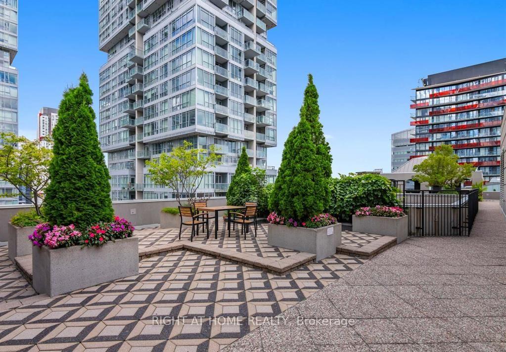 Photo 19 of Unit 1221, 140 Simcoe Street, Toronto, Waterfront Communities — HOMEH