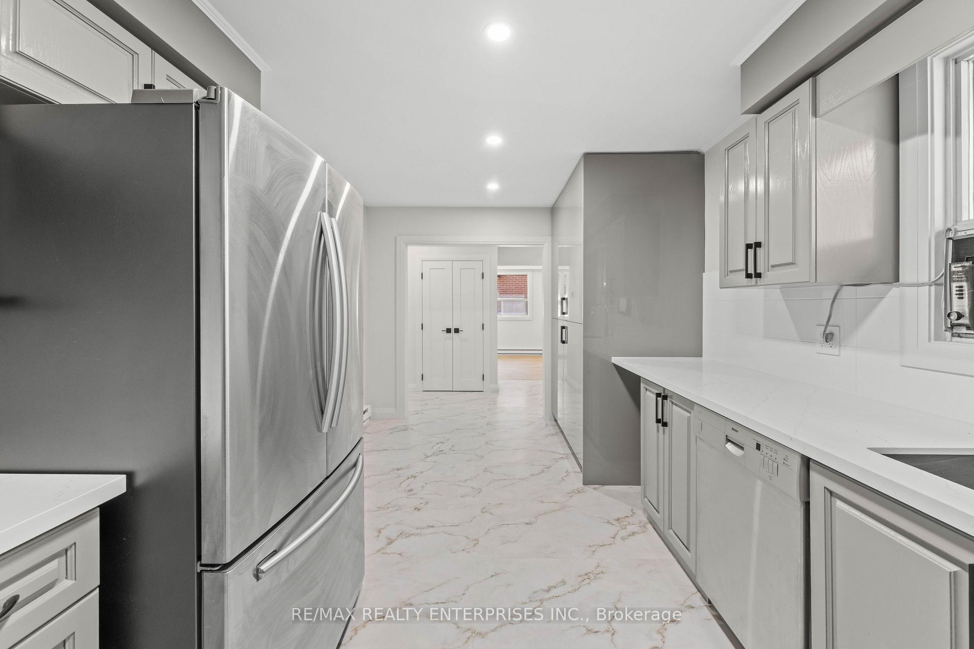 Photo 13 of Unit Upper, 2348 Denise Road, Mississauga, Lakeview — HOMEH