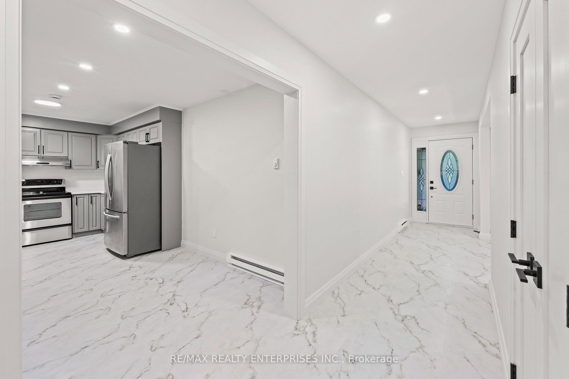 Photo 14 of Unit Upper, 2348 Denise Road, Mississauga, Lakeview — HOMEH