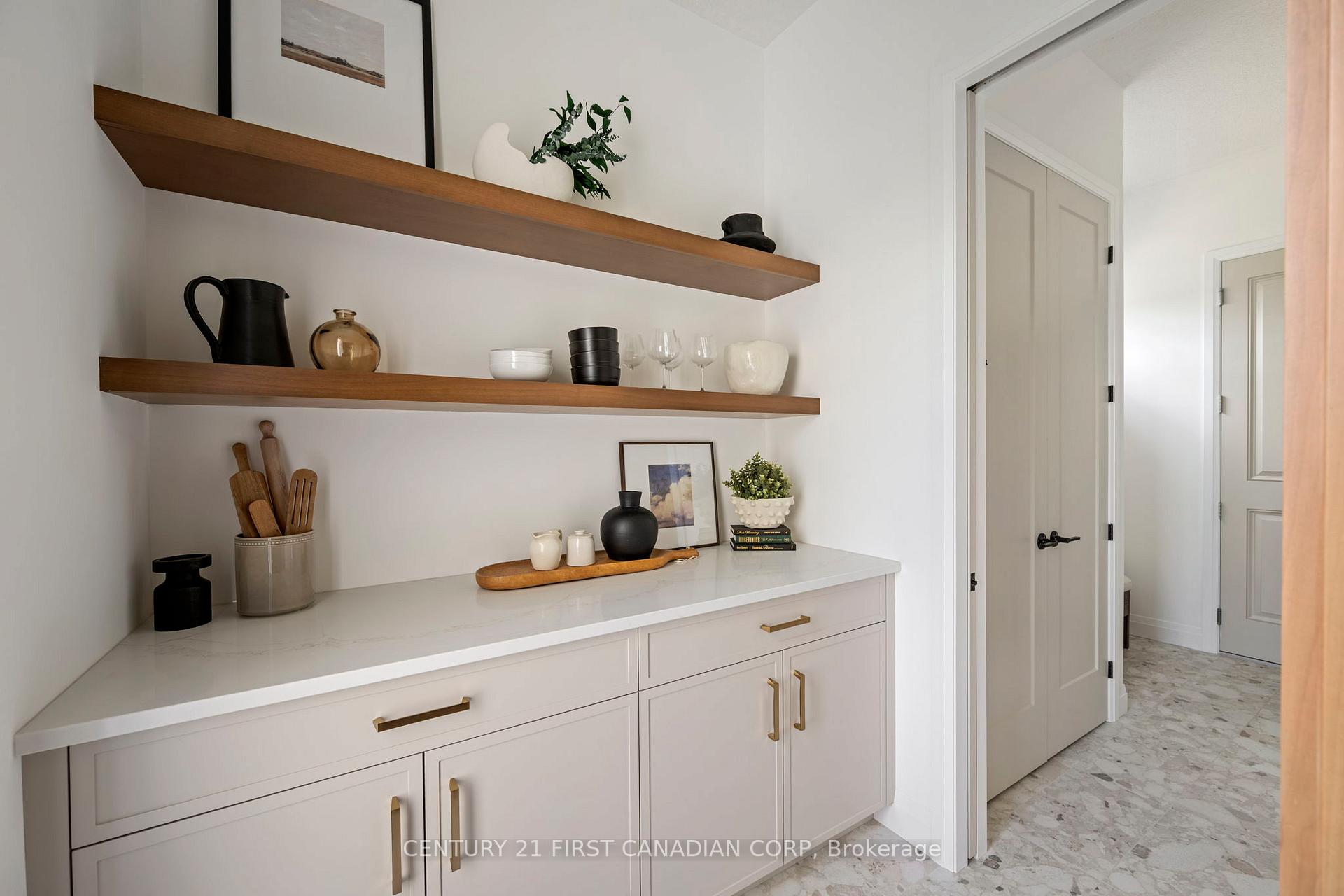 Photo 10 of 207 Foxborough Place, Thames Centre, Thorndale — HOMEH