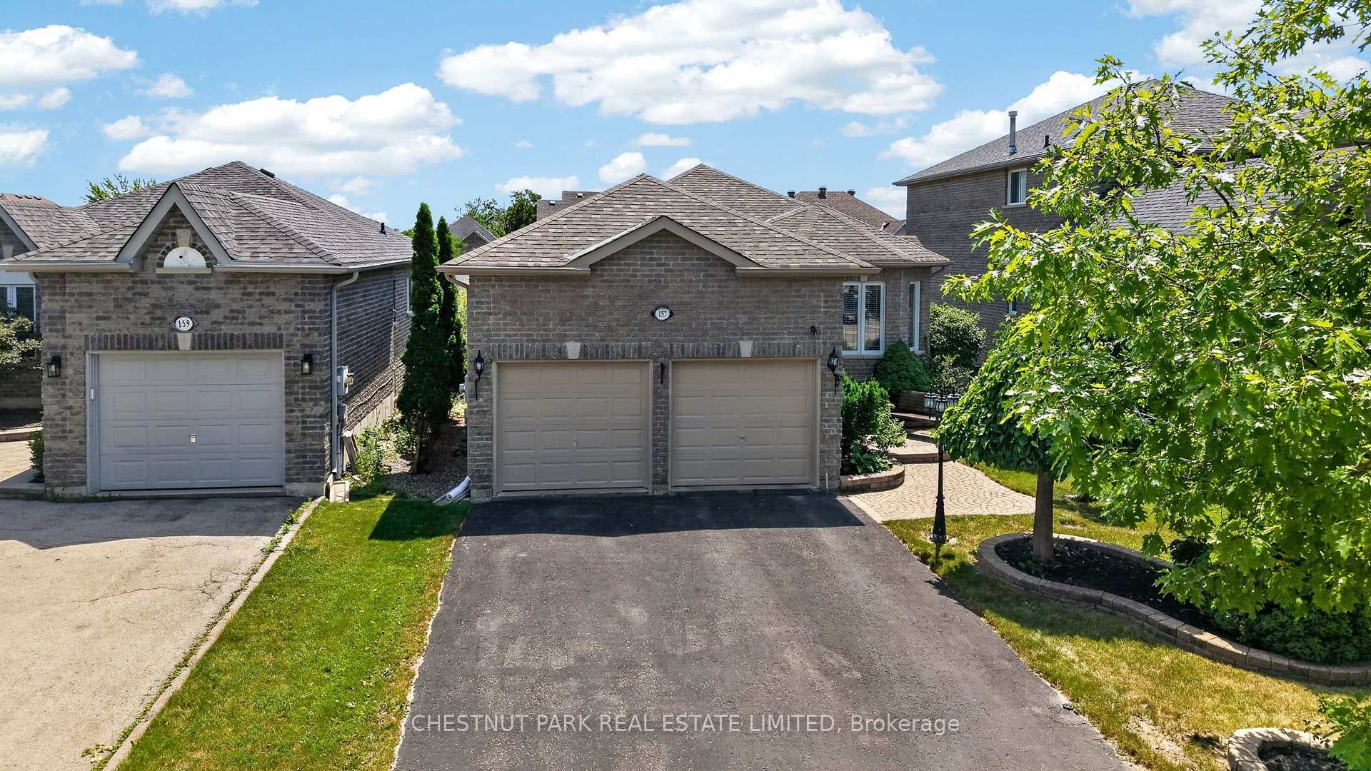 Photo 5 of 157 Birkhall Place, Barrie, Innis-Shore — HOMEH