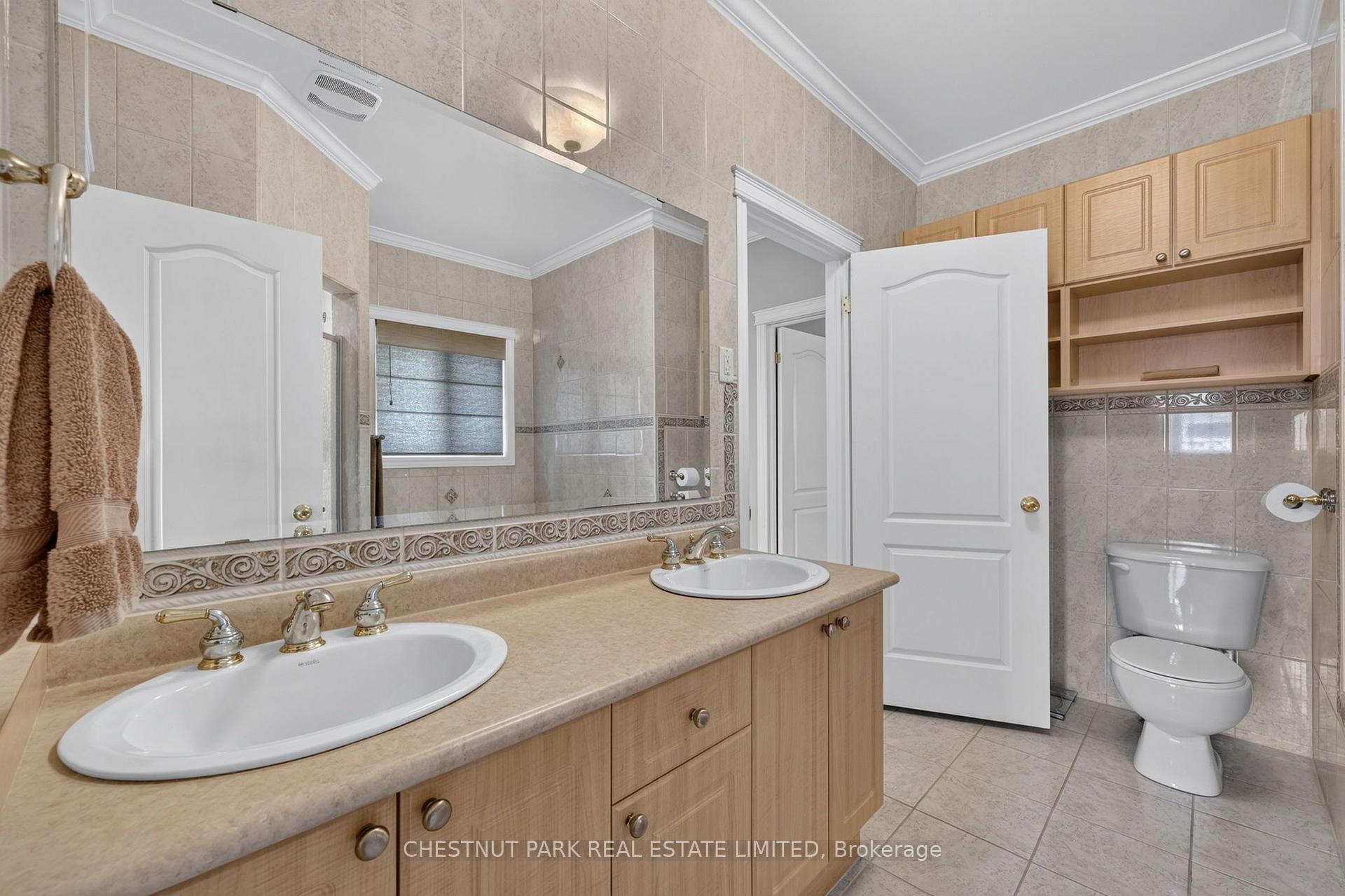 Photo 32 of 157 Birkhall Place, Barrie, Innis-Shore — HOMEH