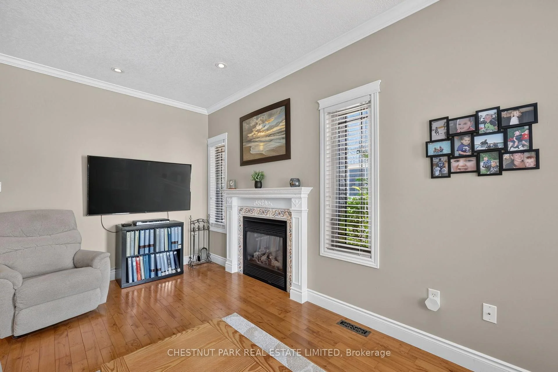 Photo 11 of 157 Birkhall Place, Barrie, Innis-Shore — HOMEH