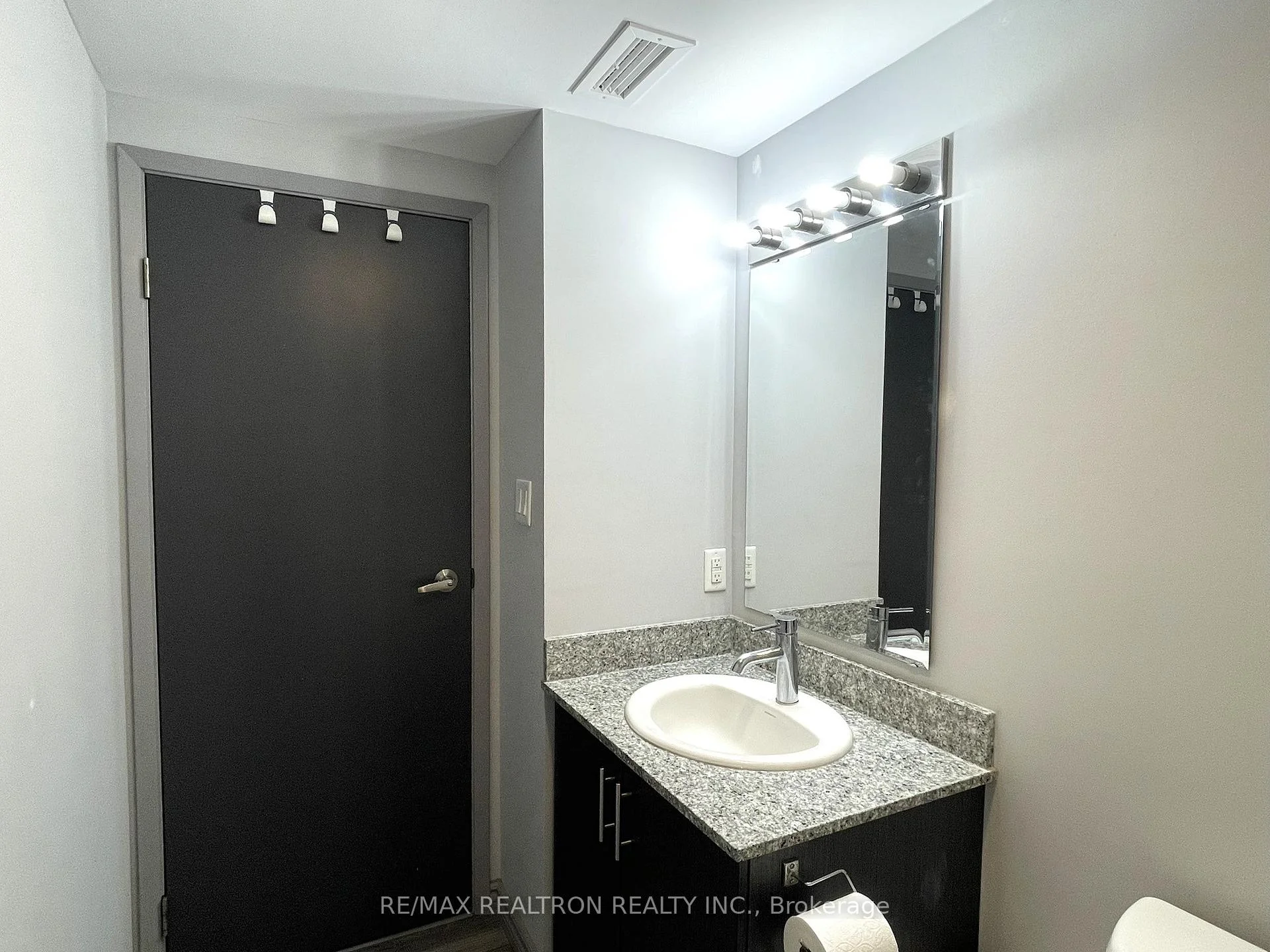 Photo 46 of Unit B302, 275 Larch Street, Waterloo, Beechwood/University — HOMEH