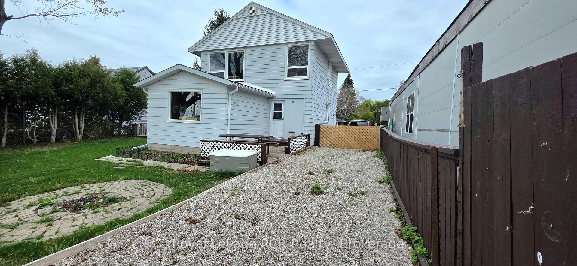 Photo 16 of 10 Quebec Road, Huron East, Vanastra — HOMEH