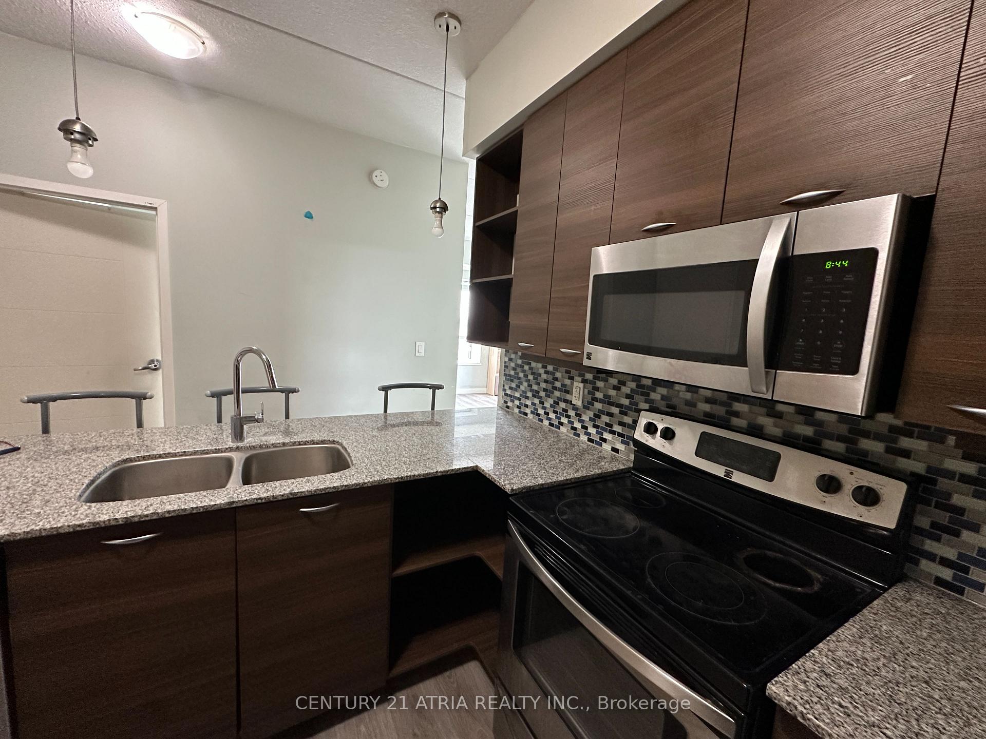 Front of Unit 1310, 318 Spruce Street
