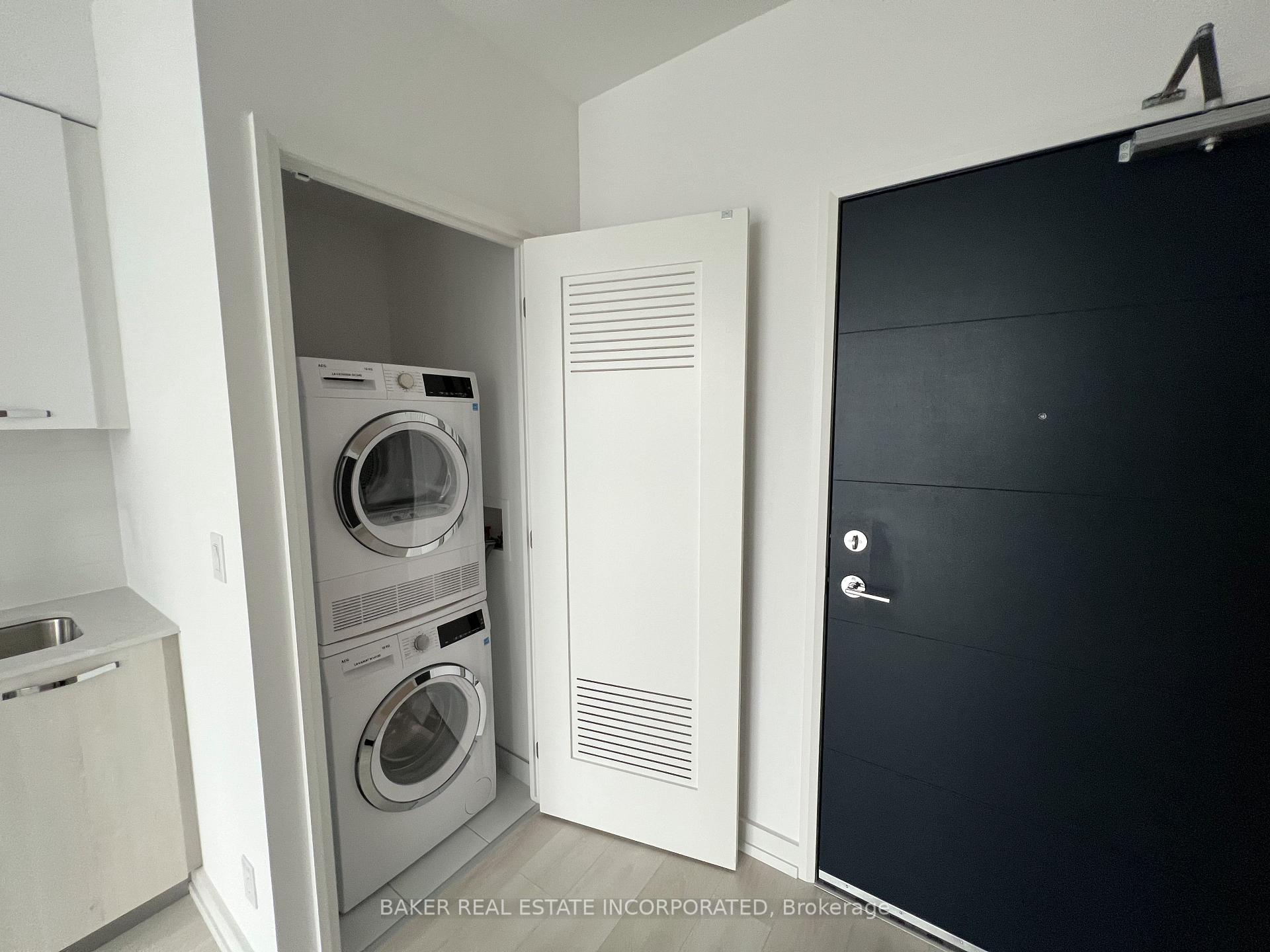 Photo 5 of Unit 1519, 75 James Street S, Hamilton, Corktown — HOMEH