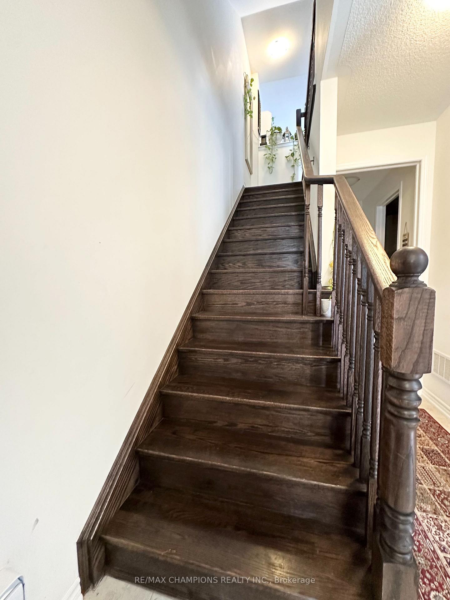 Photo 10 of Unit 29, 1222 Rose Way, Milton, Cobban — HOMEH