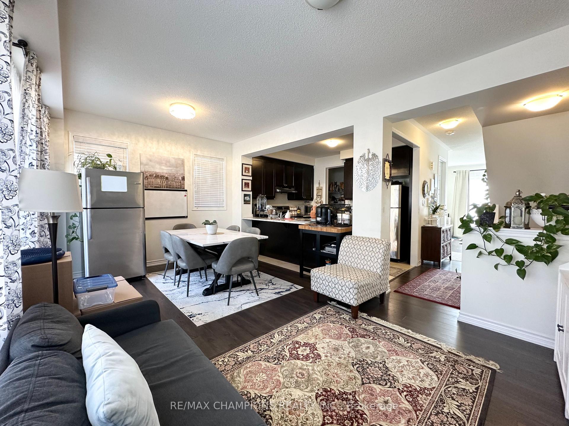 Photo 11 of Unit 29, 1222 Rose Way, Milton, Cobban — HOMEH