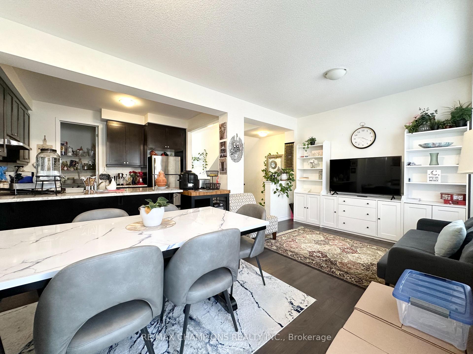 Photo 12 of Unit 29, 1222 Rose Way, Milton, Cobban — HOMEH